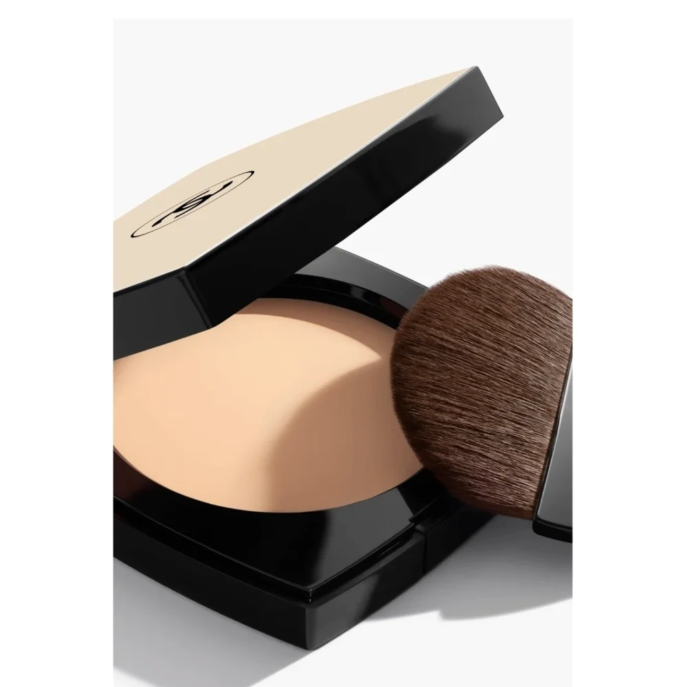 New~ CHANEL LES BEIGES Healthy Glow Sheer Powder B20
